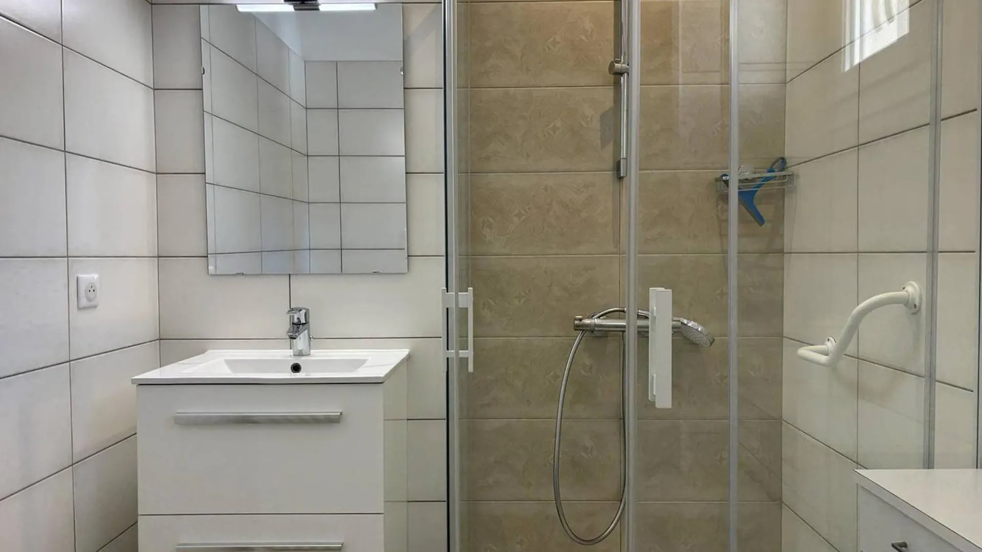 Maison Confortable A Villard-De-Lans - 8 Couchages, Wifi, Parking Gratuit, Proche Des Pistes Et Du Centre. - Fr-1-548-5